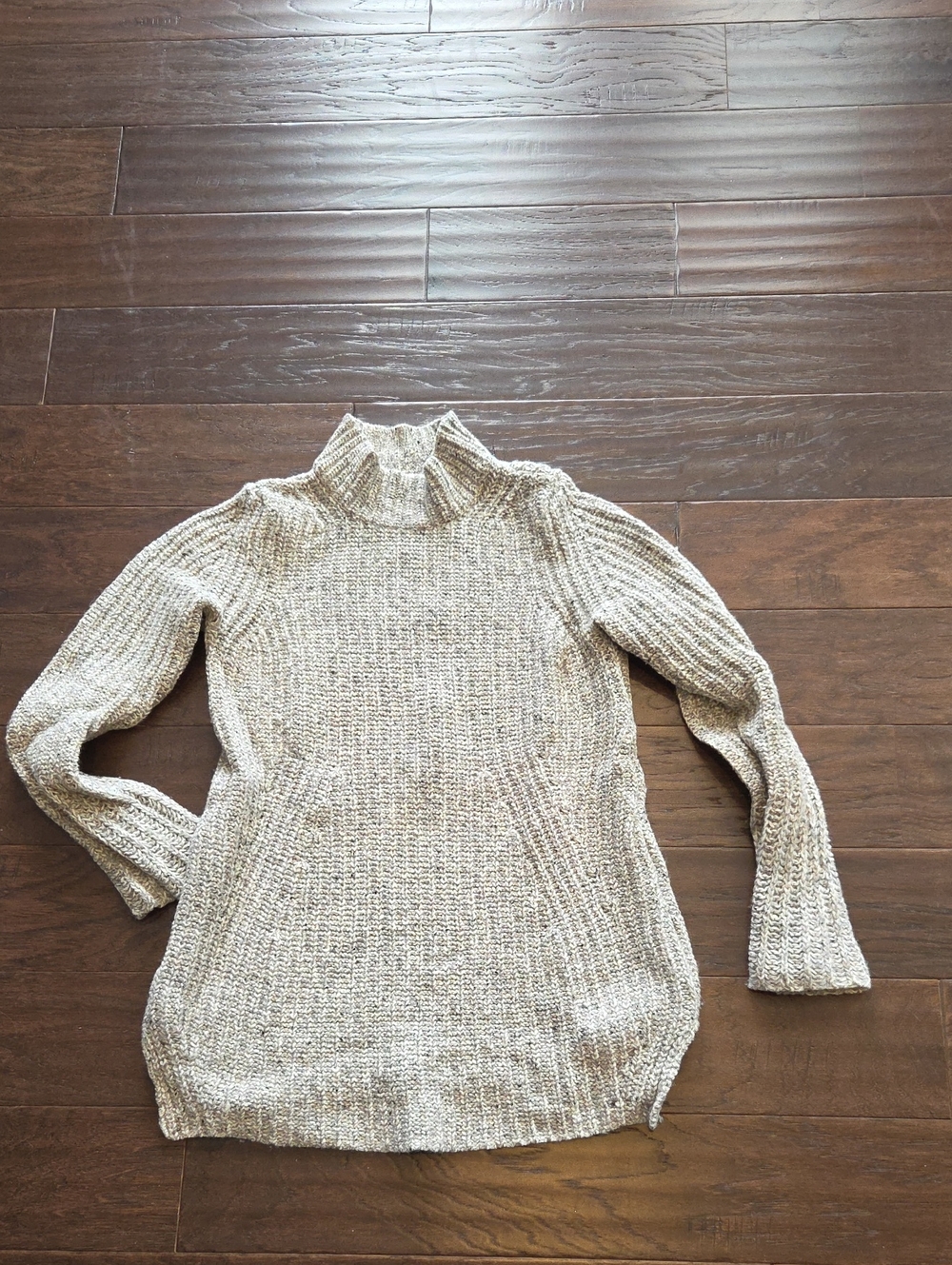 Ann Taylor Cream/Gray Ribbed Mock Neck Sweater